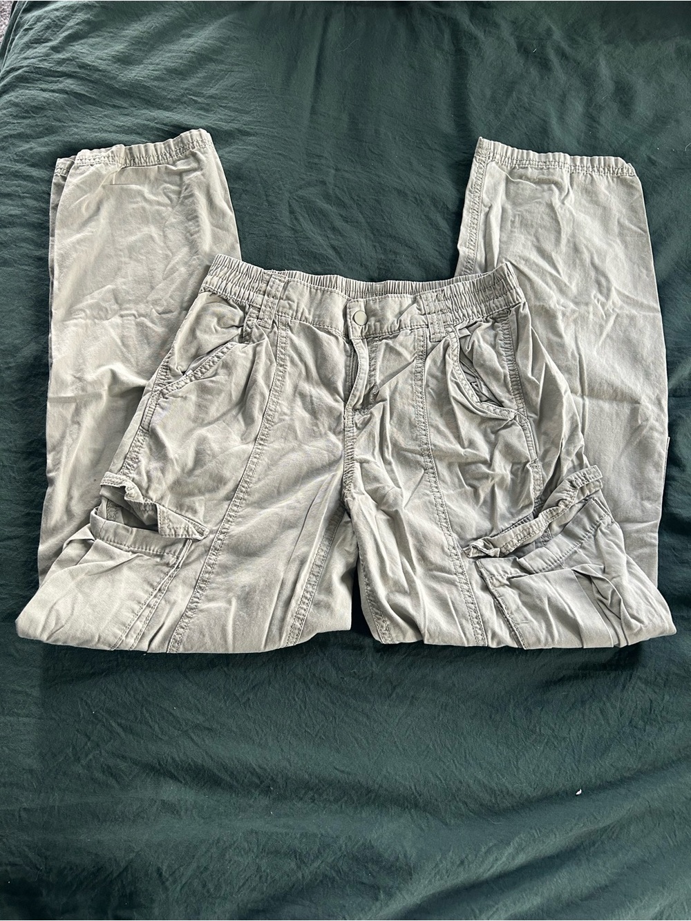 H&M Women's Light Gray Straight-Leg Cargo Pants